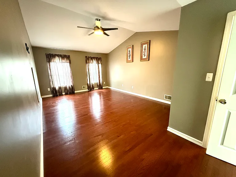 16 Goldfinch Rd — Photo 13