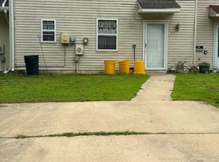 97 Berkshire Rd, Sicklerville, NJ 08081