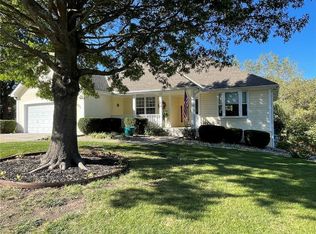 1403 Redbud Ave, Pleasant Hill, MO 64080