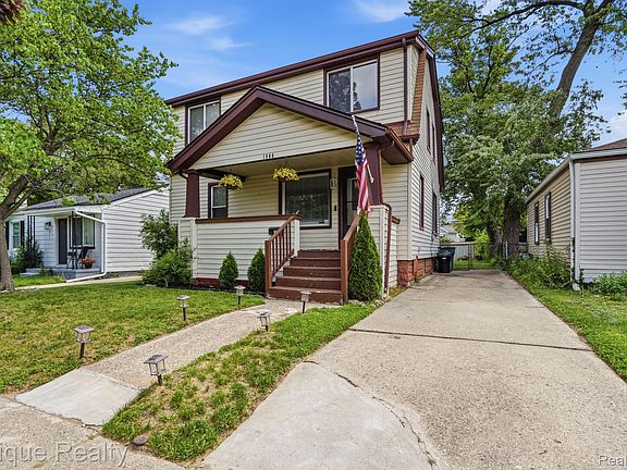 3rd image of 1904 Farrow St