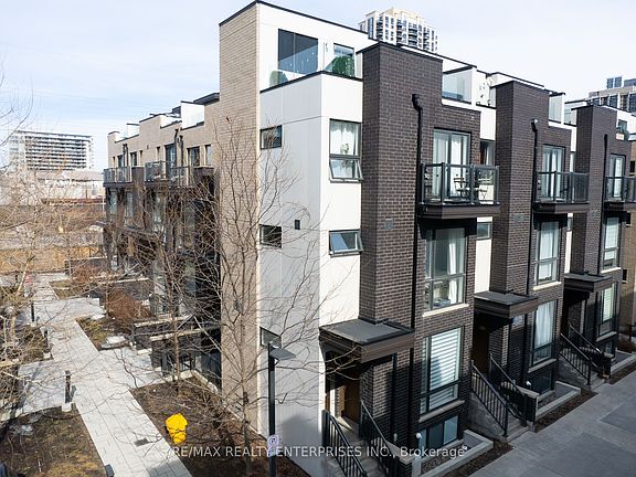 3rd image of 32 Fieldway Rd #114