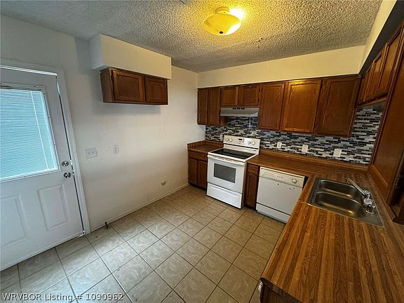5th image of 3014-3016 S 14th St
