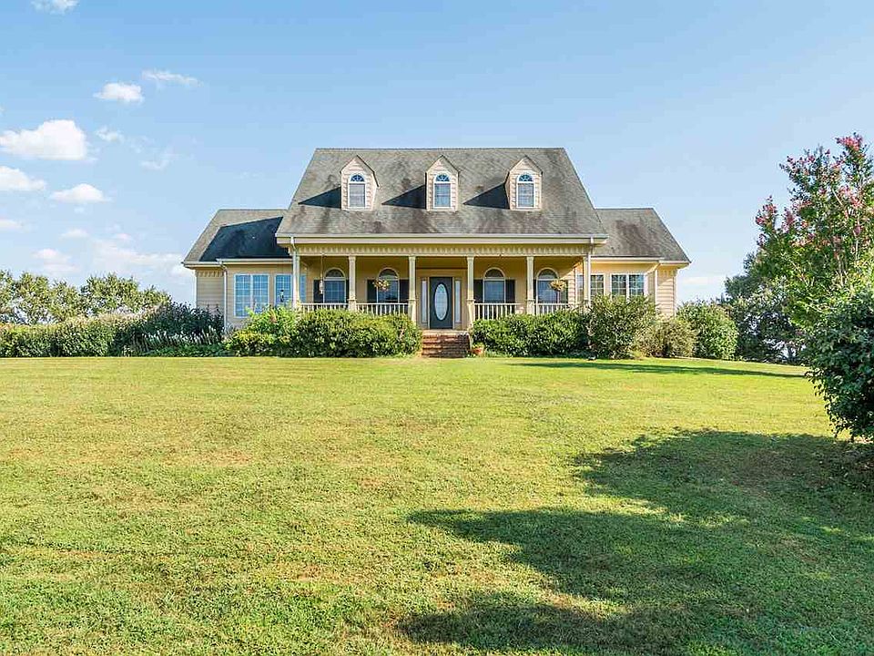 2nd image of 7366 Laurel Hill Ln