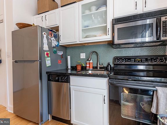 4th image of 1822 15th St NW APT 103