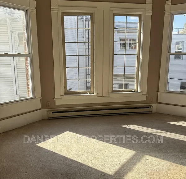 134 W Tiffin St #B — Photo 19