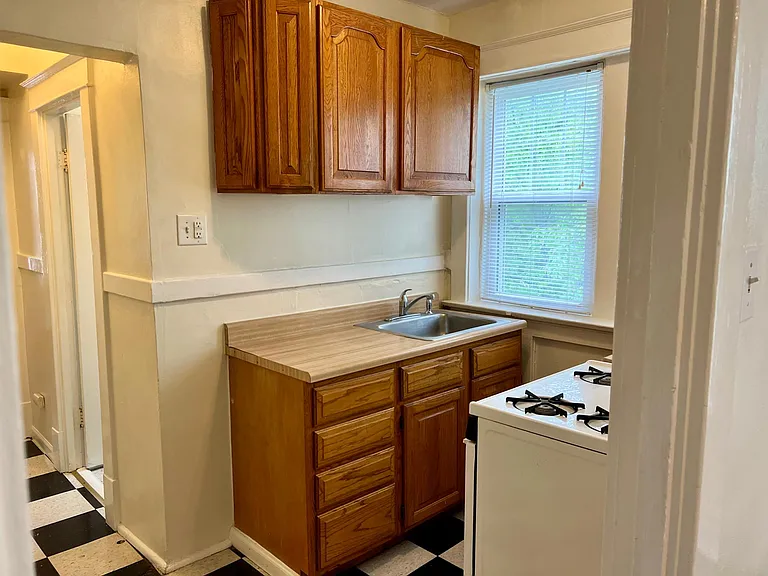 7401 Zephyr Pl #2E — Photo 12