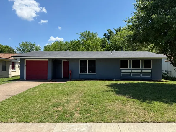 3634 Palm Dr, Mesquite, TX 75150