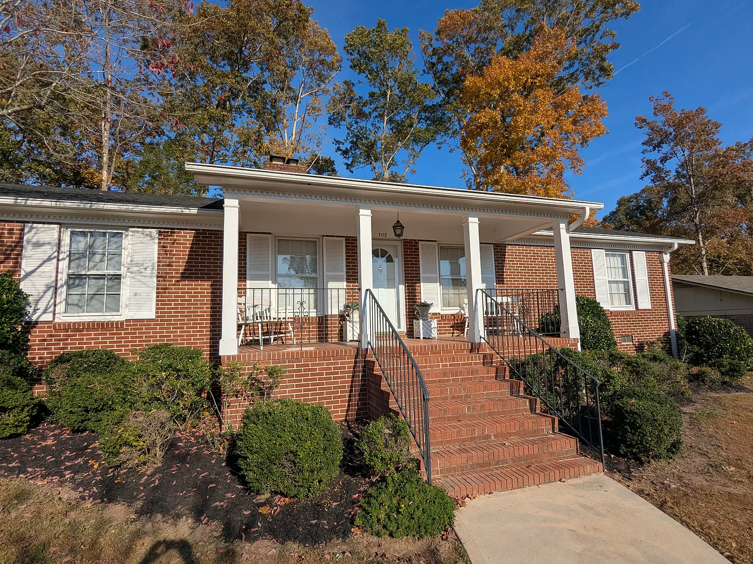 3 bed, 1890 sqft, $1,995 — Photo 3
