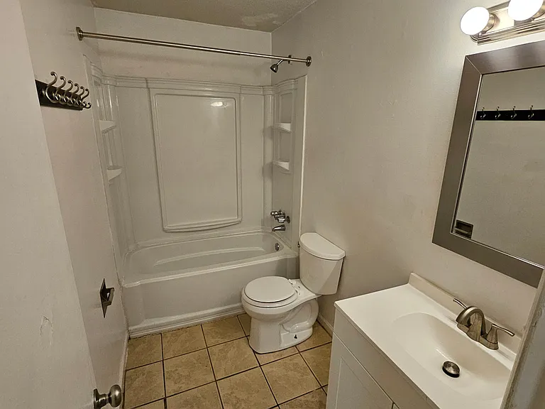 2821 Club Plaza Rd #F — Photo 2
