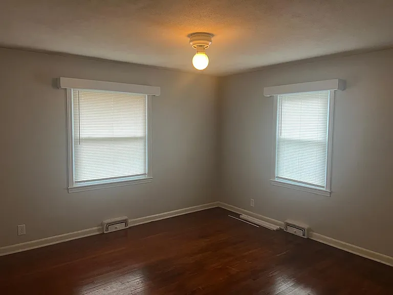 241 Shirley Dr — Photo 16