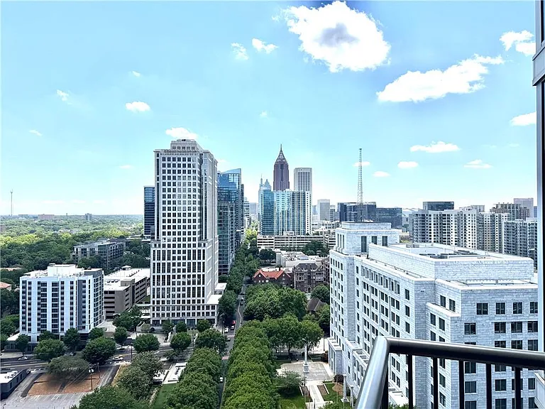1080 Peachtree St NE #2110 — Photo 13