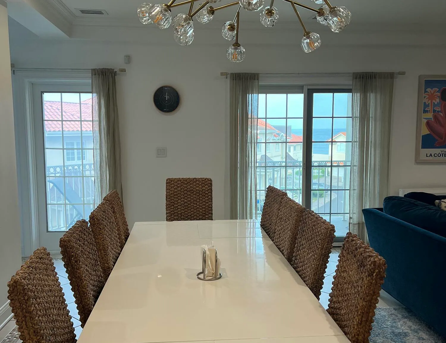 3 bed, 2.5 bath, 2080 sqft, $3,000 — Photo 4