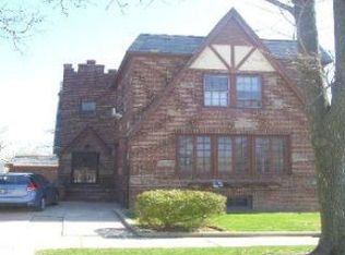 14348 Oak Ave, Flushing, NY 11355