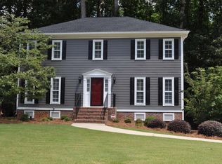 2454 Midvale Forest Dr, Tucker, GA 30084