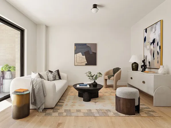 181 Macdougal St Unit 3A, New York, NY 10011