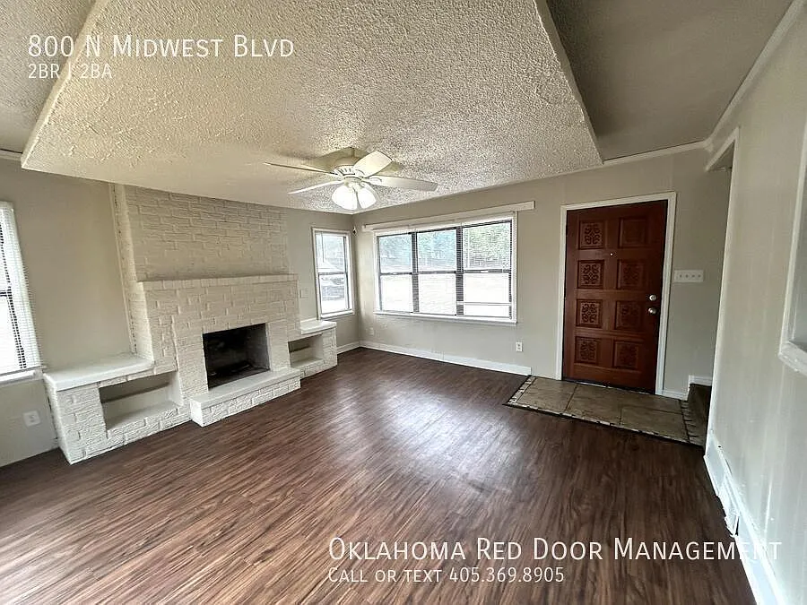 2 bed, 1080 sqft, $1,099 — Photo 2