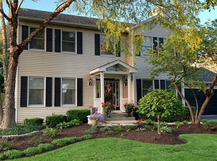 136 Briarcliff Rd, Montgomery, IL 60538