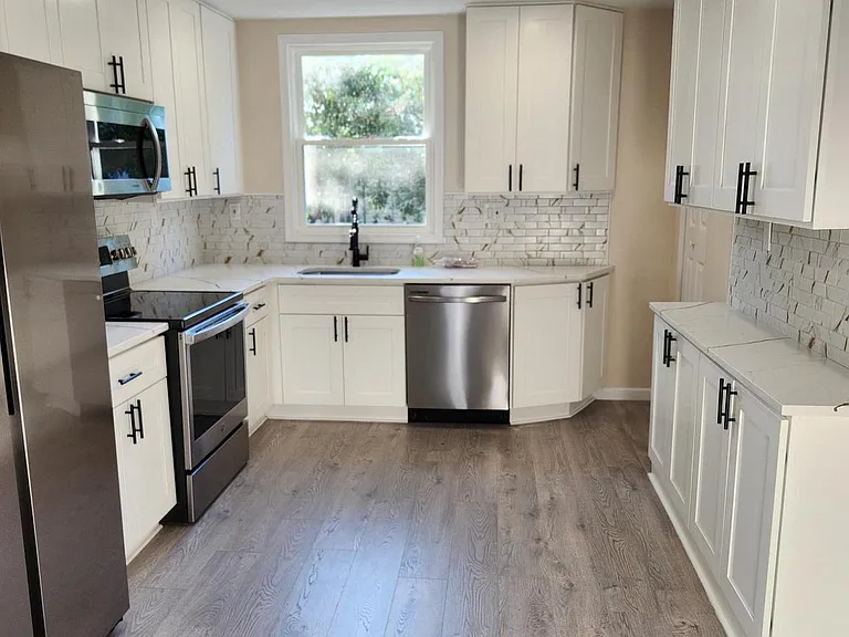 20 Oak Ave — Photo 7