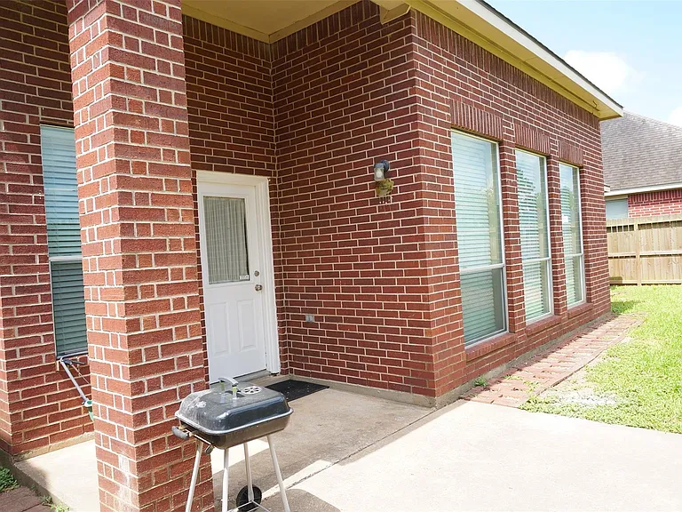 2114 Madewood Dr — Photo 21