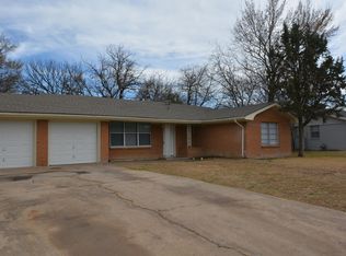 5729 Wheaton Dr, Fort Worth, TX 76133