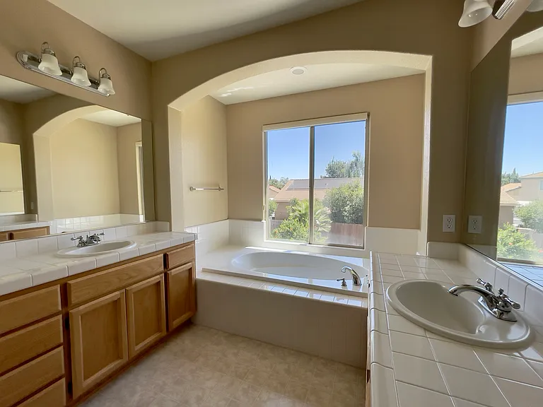 9772 Ellsmere Way — Photo 25
