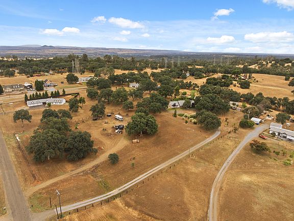 2nd image of 20575 Scenic Dr