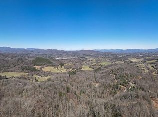 77 Elkhorn Ridge Dr, Franklin, NC 28734