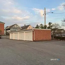 1160 Whitney Ave #E — Photo 11