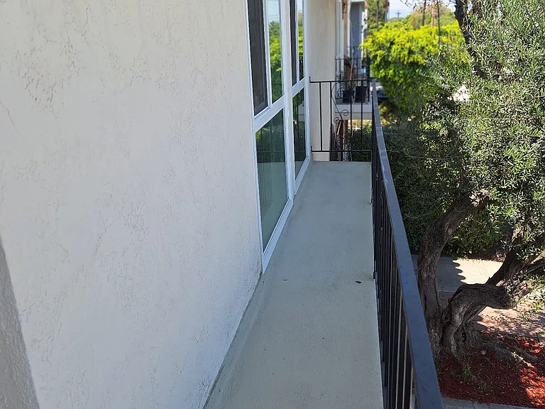 4127 McLaughlin Ave #20 — Photo 1