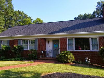 141 E J St, Newton, NC, 28658