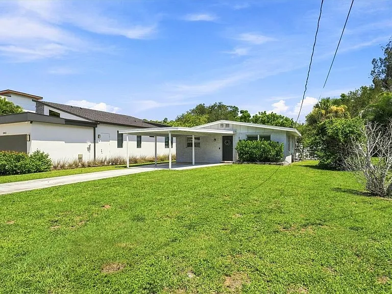 2449 Wood St — Photo 36