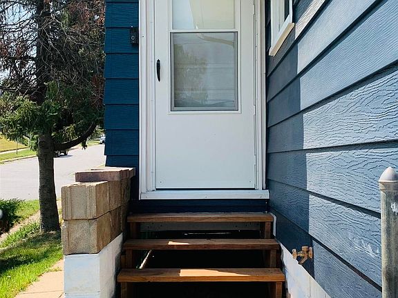 3rd image of 4404 Marcy St