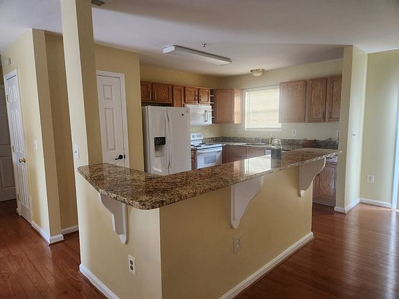 3rd image of 7221 Walker Mill Rd #4