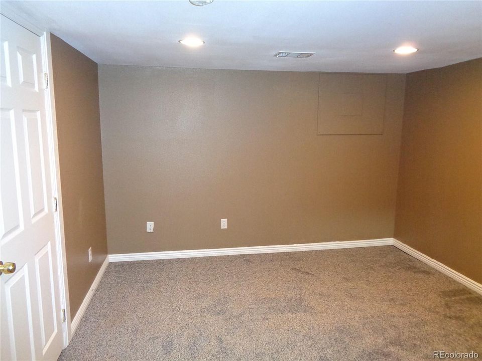 1st image of 1819 E 25th Ave