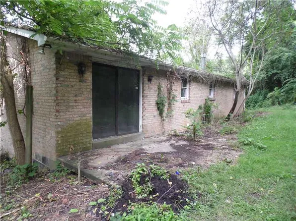 240 Scenery Dr, Elizabeth, PA 15037