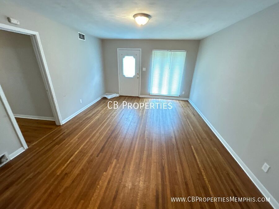 1st image of 3773 Kentwood Ln
