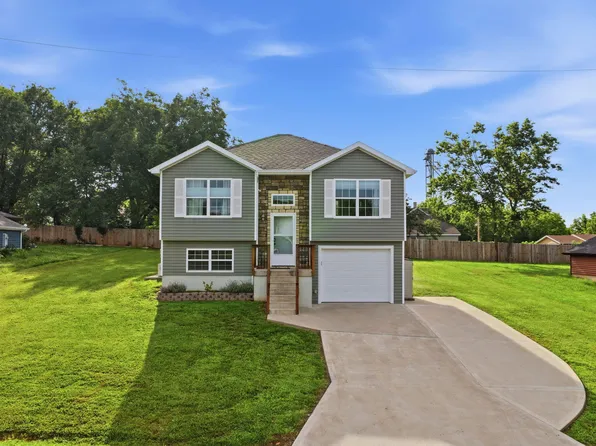 510 N High Street, Stockton, MO 65785