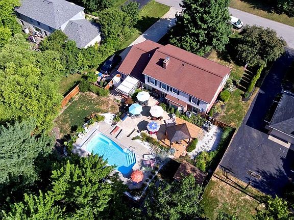 2nd image of 6639 Marmont Cir