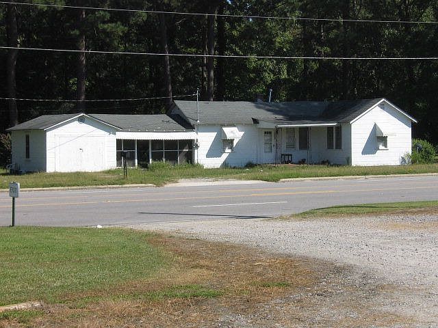 1st image of 8472 W Mount Dr