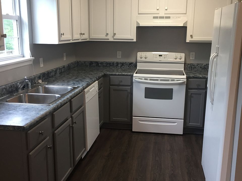 1st image of 171 Garnet Dr