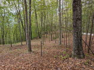 15 Sunrise Mountain Retreat Rd, Beattyville, KY 41311