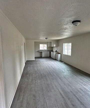 3rd image of 702 Rice Ave