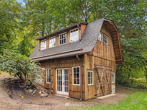 This darling building was built from recycled island materials and suggests many possibilities.