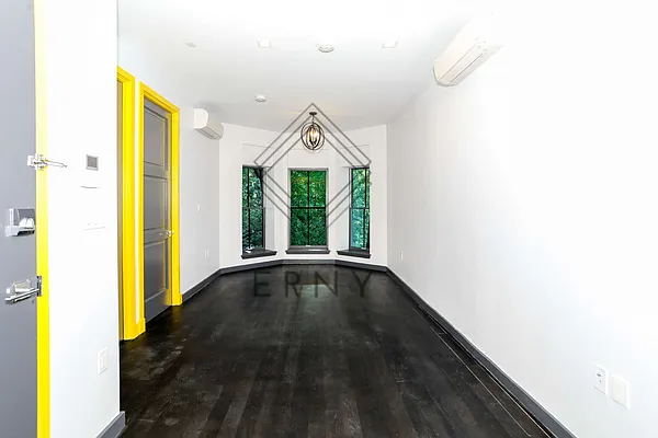 Rented by ERNY LLC | media 35