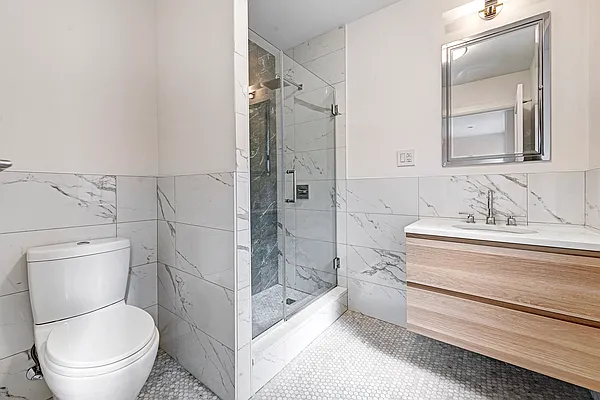 Rented by Compass | media 47