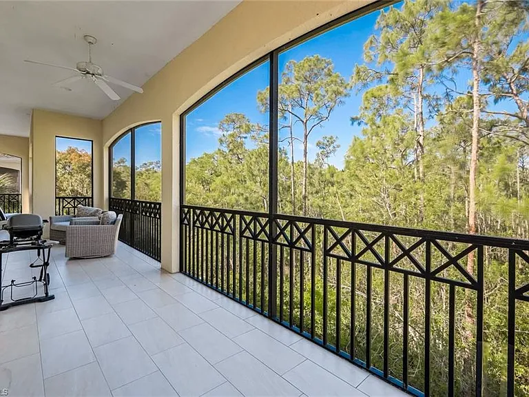 2851 Tiburon Blvd E #9-103 — Photo 17