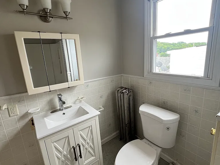 240 W Ridge St #1 — Photo 9