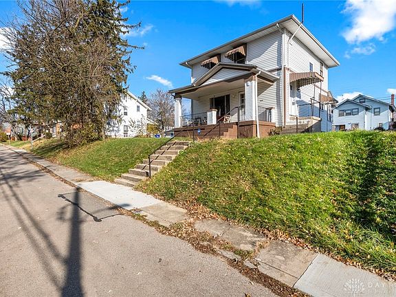 2nd image of 1144 Kenyon Pl