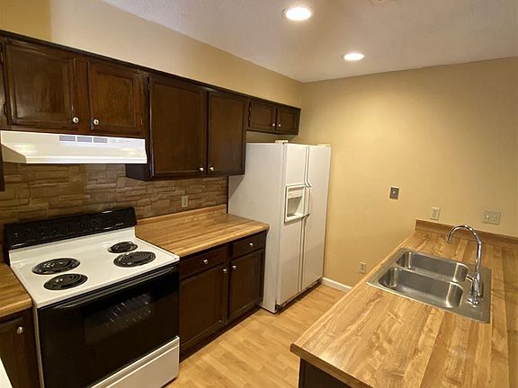 5th image of 3151 Cedarwood Village Ln