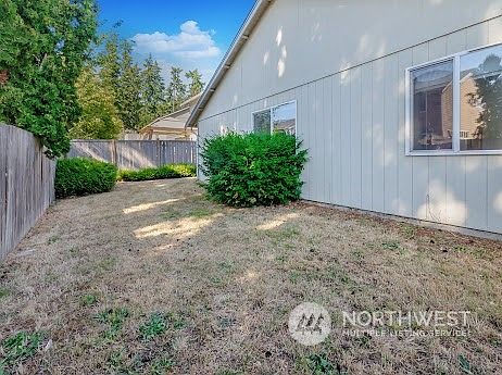 3rd image of 19314 75th Avenue E